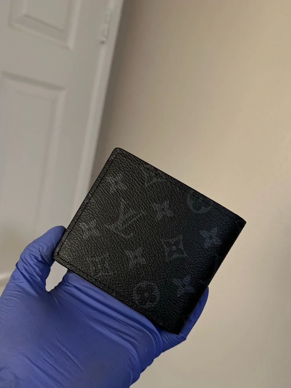 Louis Vuitton Black Men's Compact Bifold Wallet with Signature Monogram